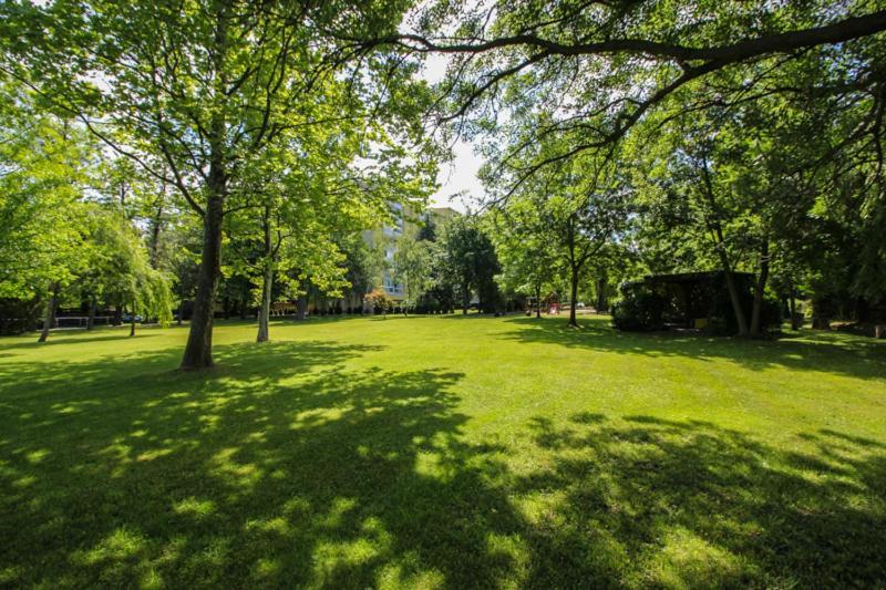Apartament Panorama Balatonlelle Zewnętrze zdjęcie